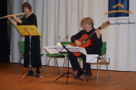 Sabine Hübner, Flöte & Christian Leyh, Gitarre, Auftritt bei Tagungseröffnung in Freising, Oktober 2015